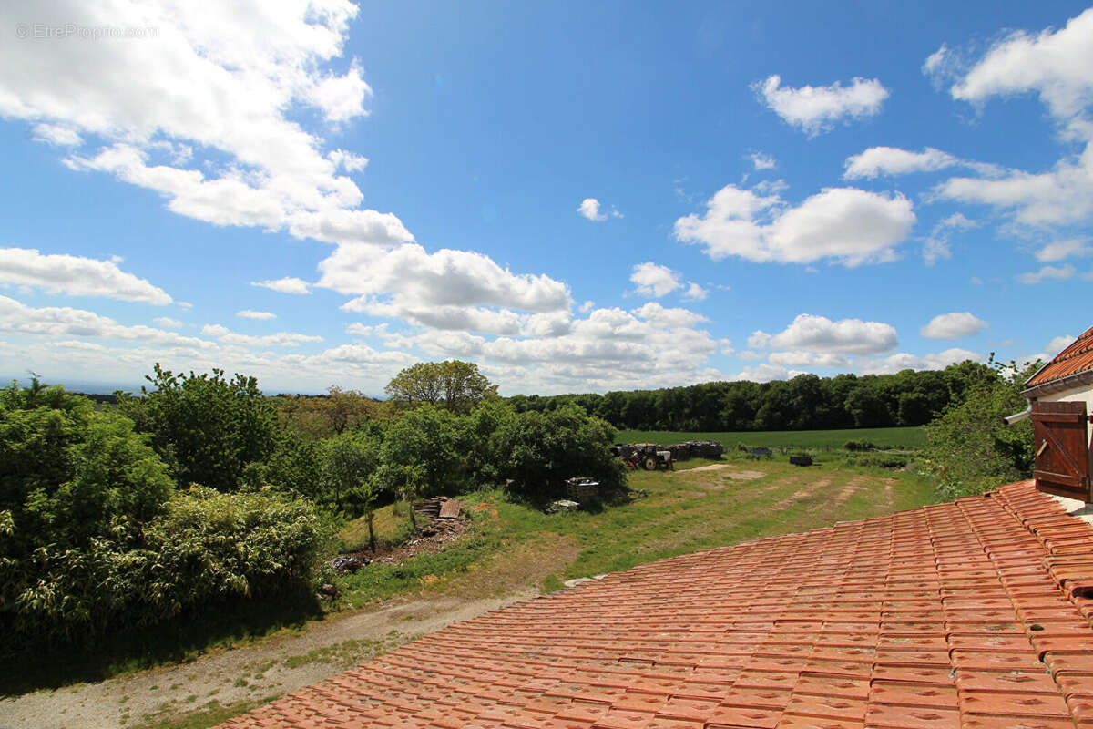Maison à FLAVIGNEROT