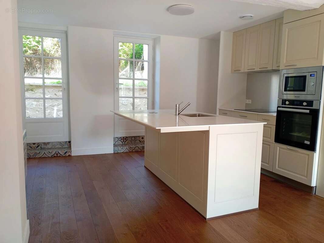 Maison à MAGNAC-LAVAL