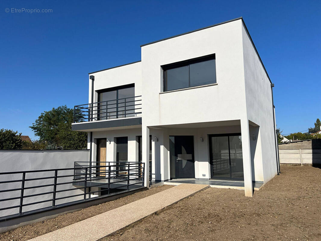 Maison à CONFLANS-SAINTE-HONORINE