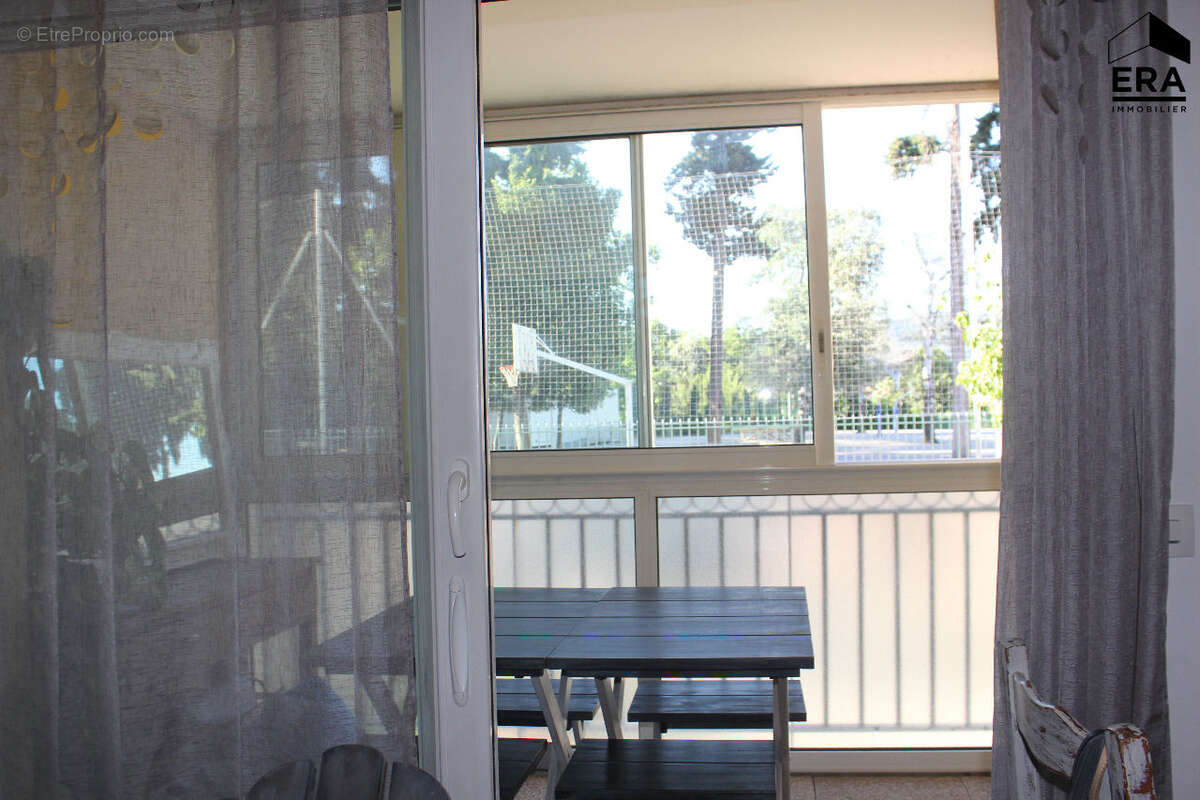 Appartement à SOLLIES-PONT