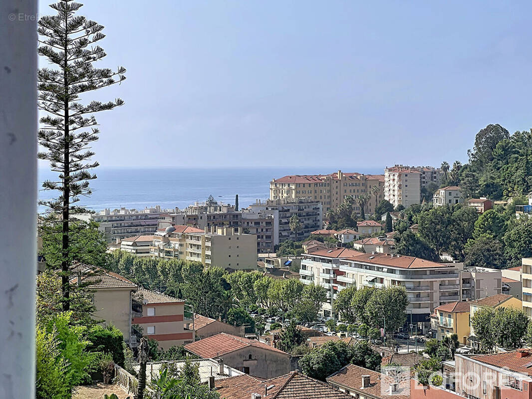 Photo Appartement à Menton au prix de 404 000€