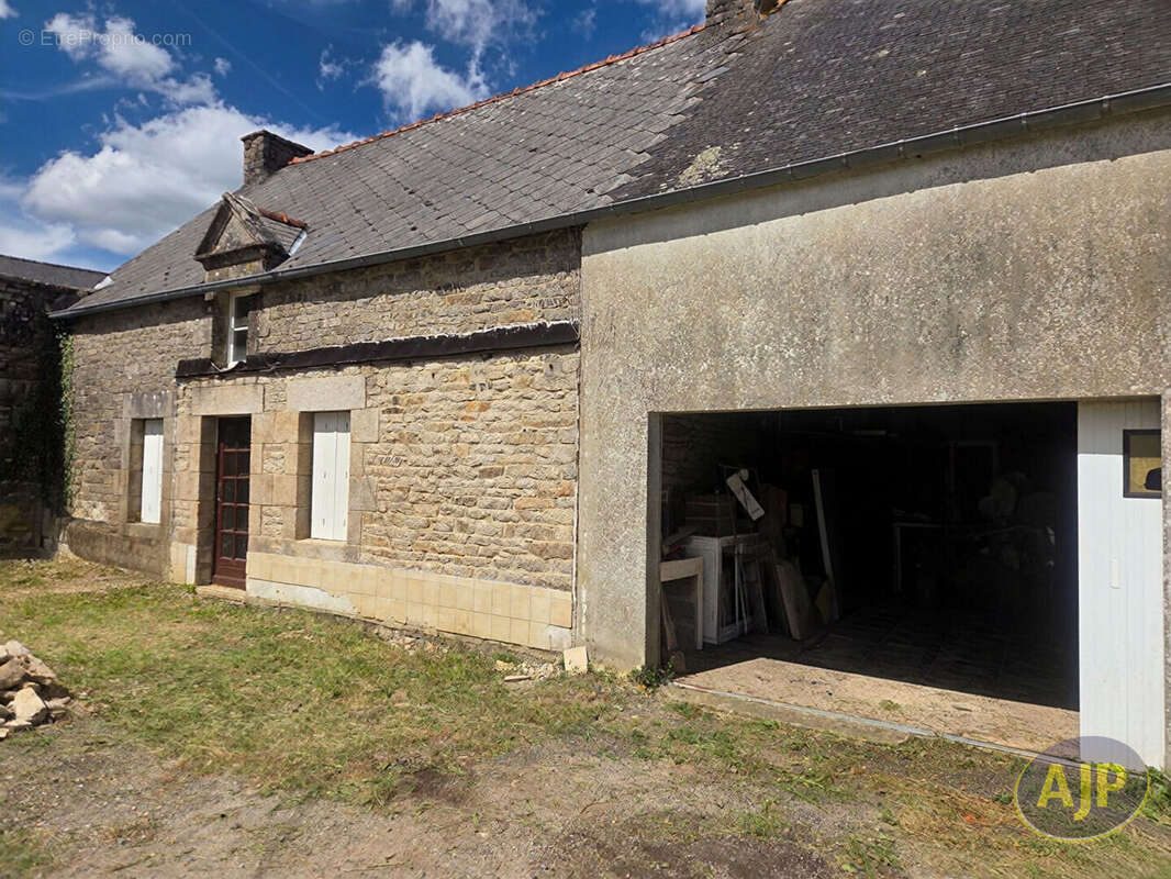 CRUGUEL Maison en pierre - photo 11