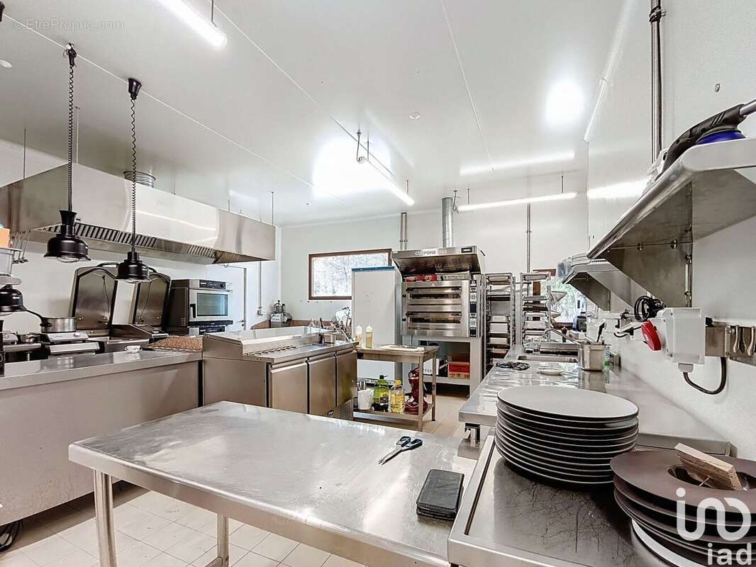 Photo 6 - Commerce à SAULCE-SUR-RHONE