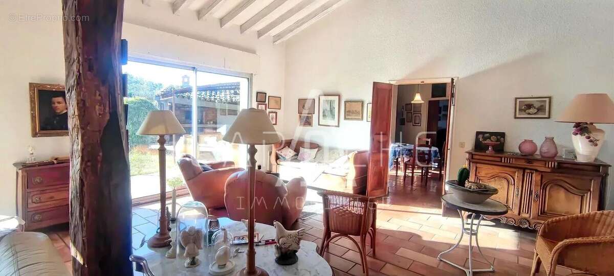 Maison à SAINT-CYPRIEN