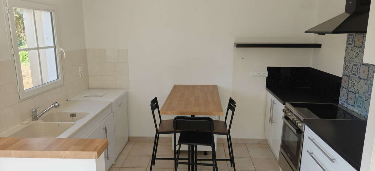 À vendre à Saint-Michel-Chef-Chef (44) : maison de plain pied 4 pièces avec 3 chambres et un garage - photo 7