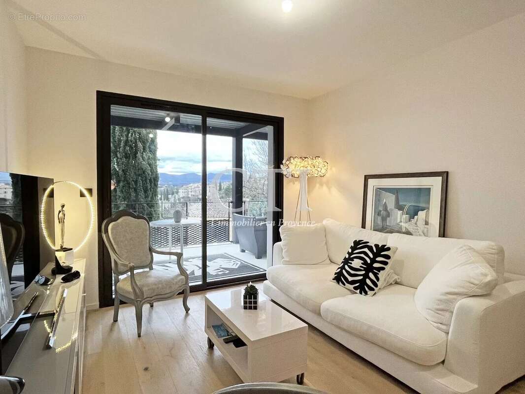 Appartement à VAISON-LA-ROMAINE