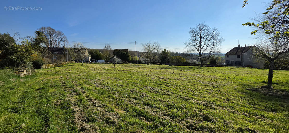 Maison à CHAMPALLEMENT