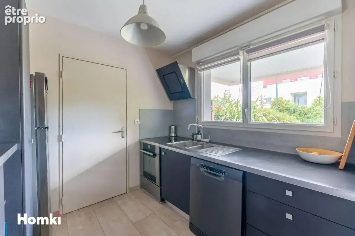 EXCLUSIVITÉ — Maison T5 en impasse calme, parfait état, Climatisation,proche nature - photo 5