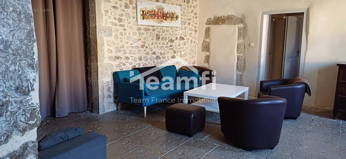 Maison à BERRIAS-ET-CASTELJAU