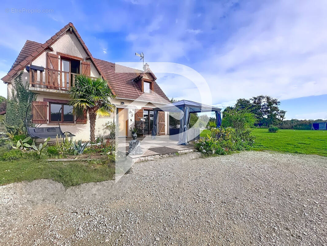 Maison à VERNOUILLET