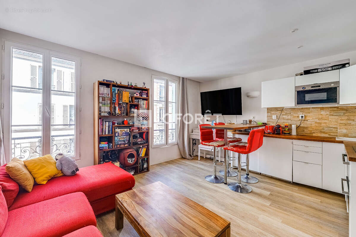 Appartement à PARIS-14E