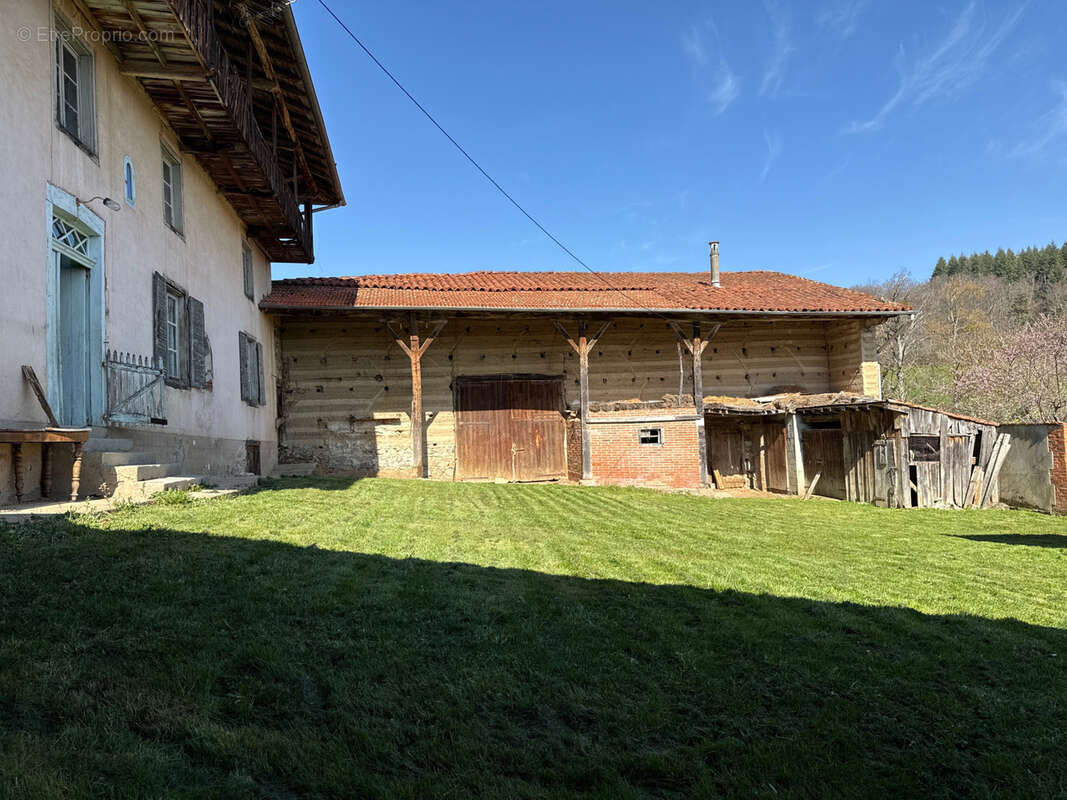 Maison à SAINT-MARTIN-LA-SAUVETE