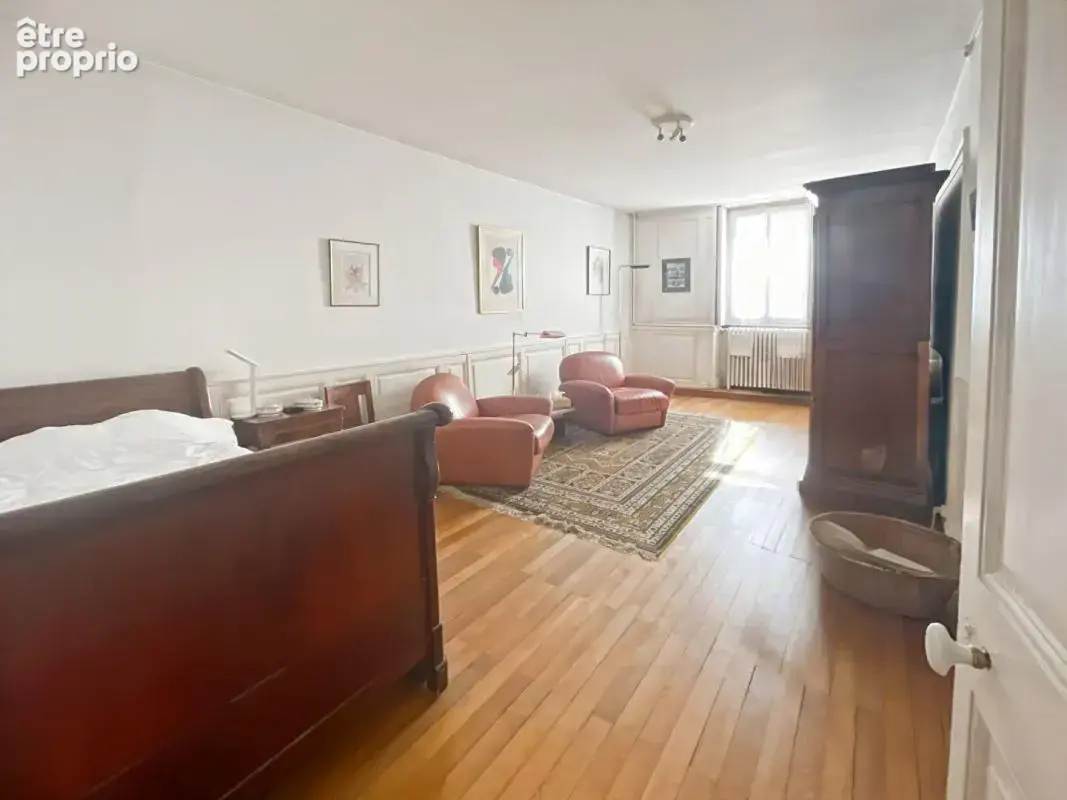Arbois Coeur historique - Maison de Ville - 335 m2 - 6 chambres - 12 pièces - photo 5