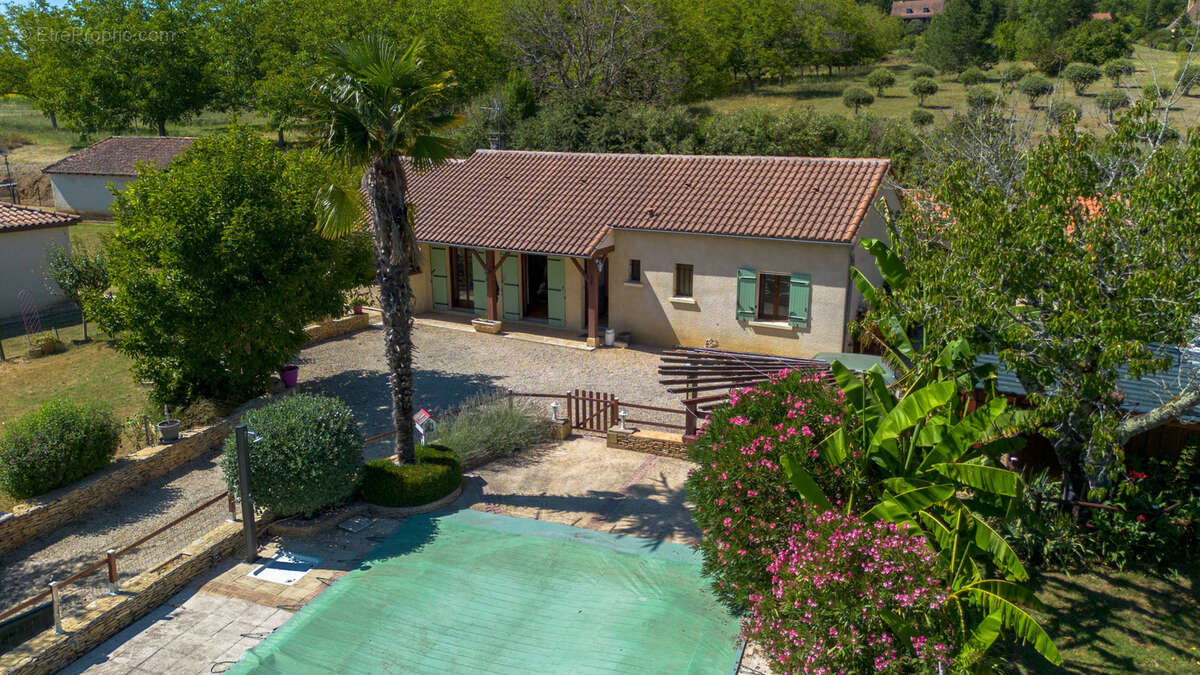 Maison à SAINT-VINCENT-DE-COSSE