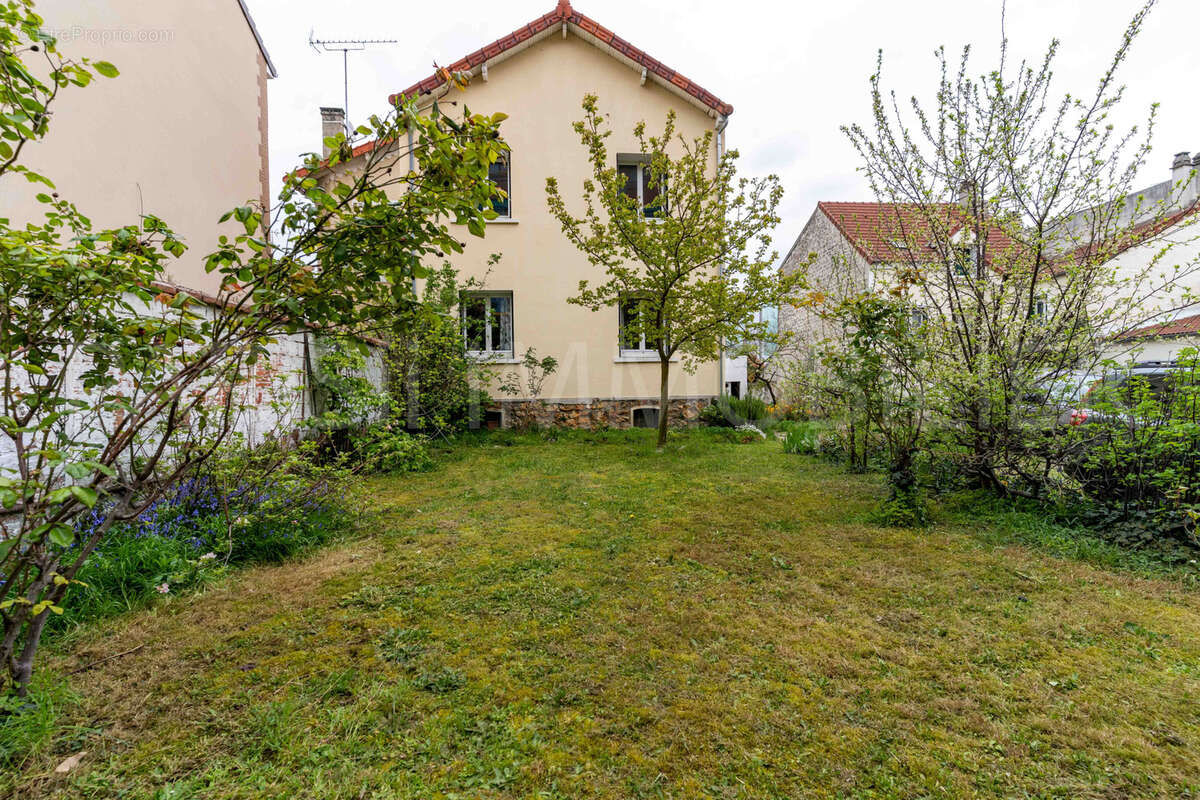 Maison à HOUILLES