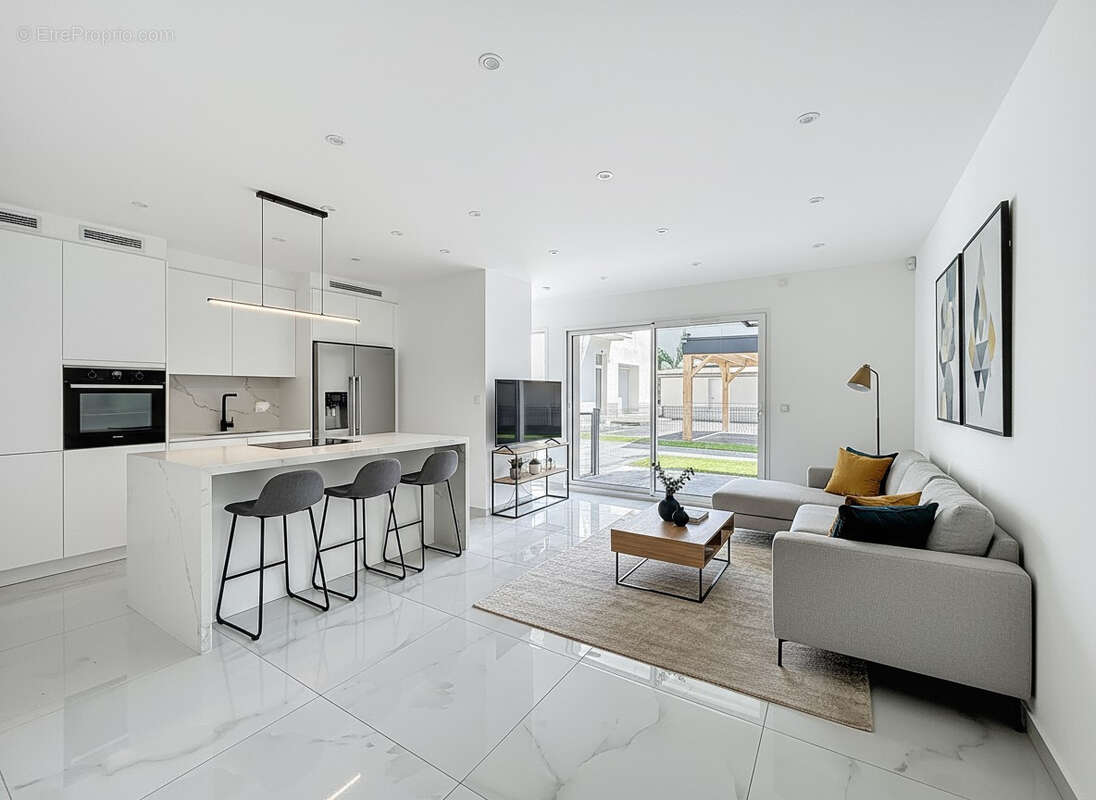 Appartement à AIX-LES-BAINS