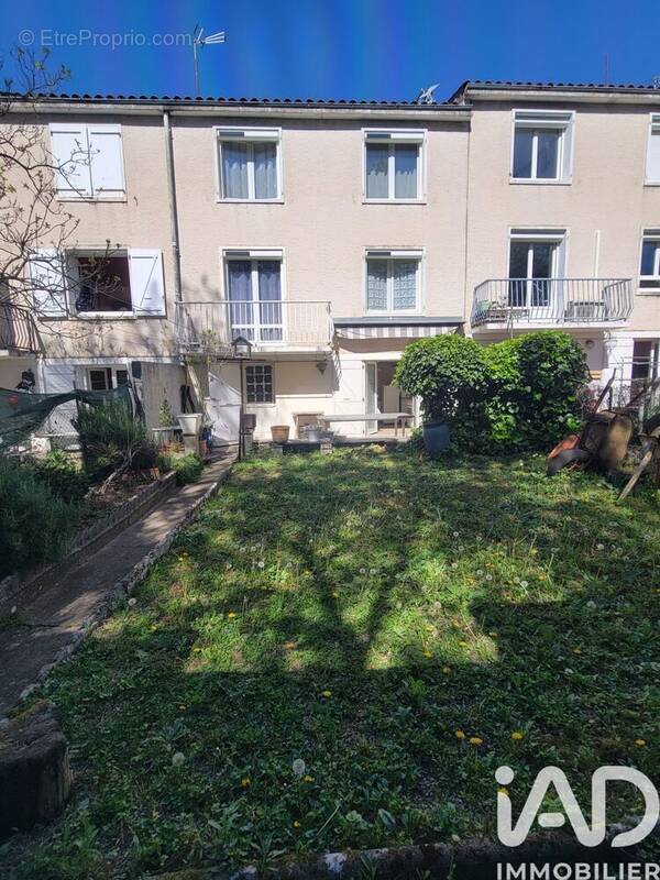 Photo 1 - Maison à CASTRES