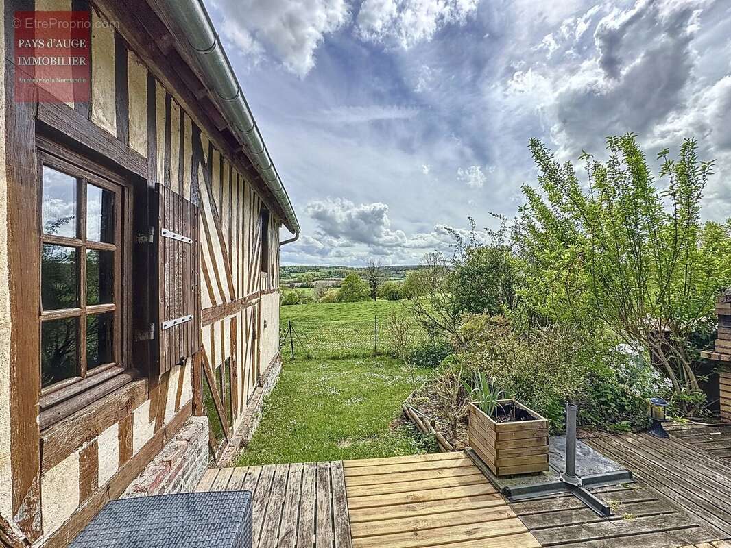 Maison à SAINT-GERVAIS-DES-SABLONS