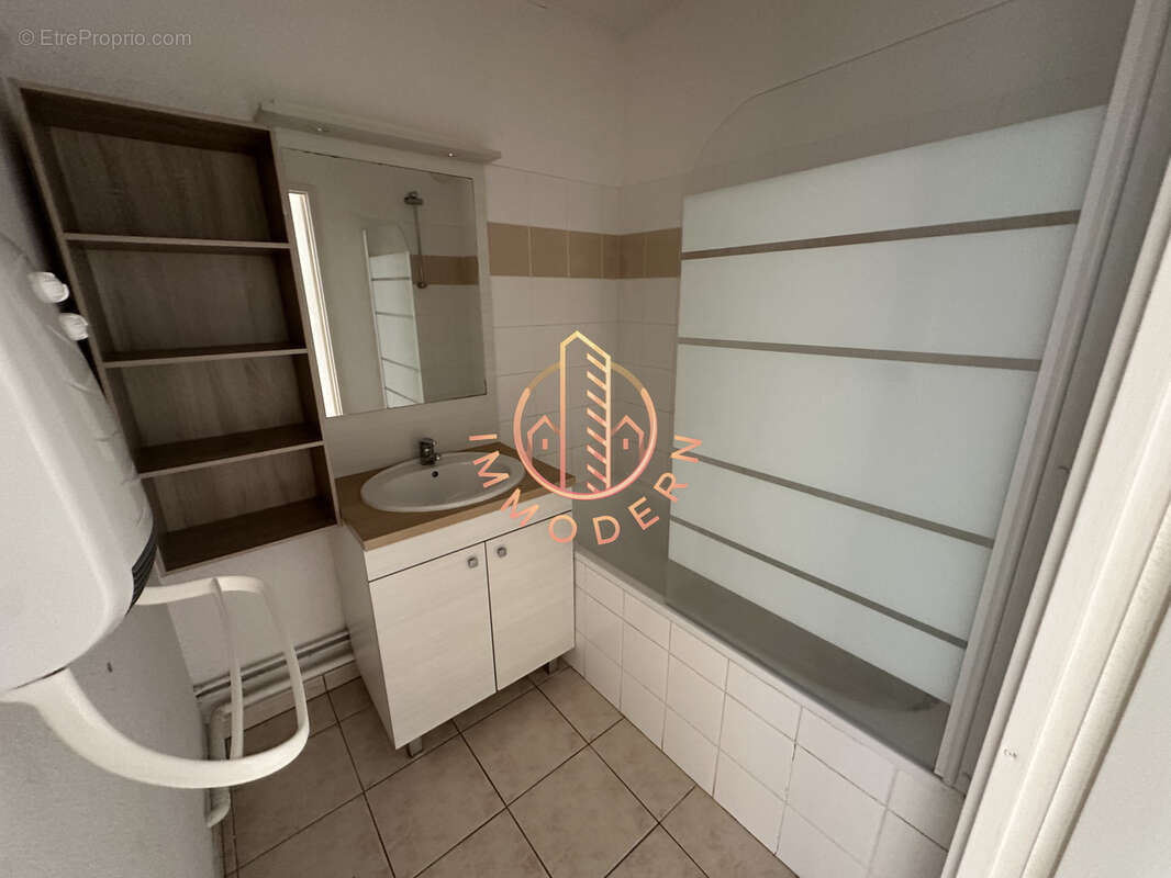Appartement à AVION