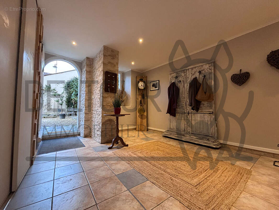 Maison à FAREMOUTIERS