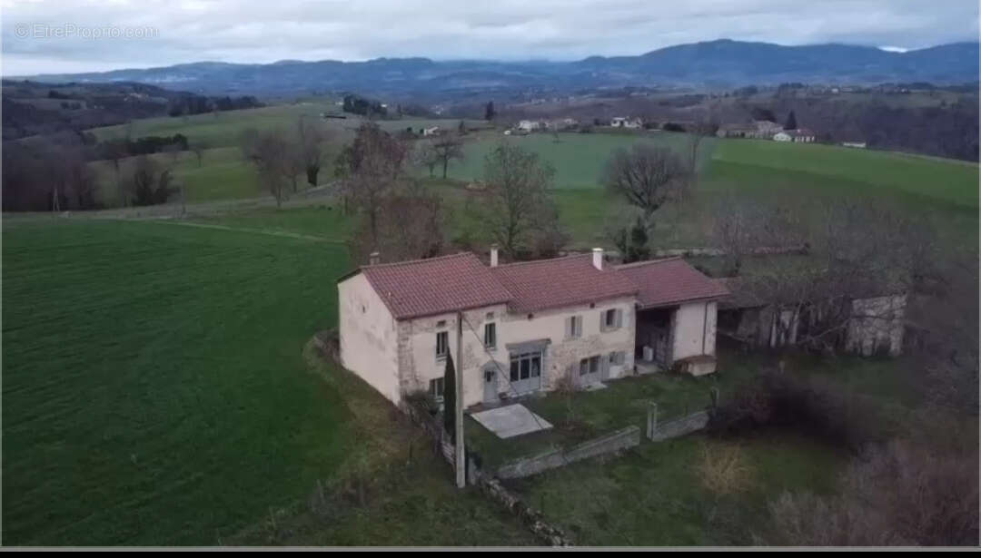 Maison à SAINT-FLOUR