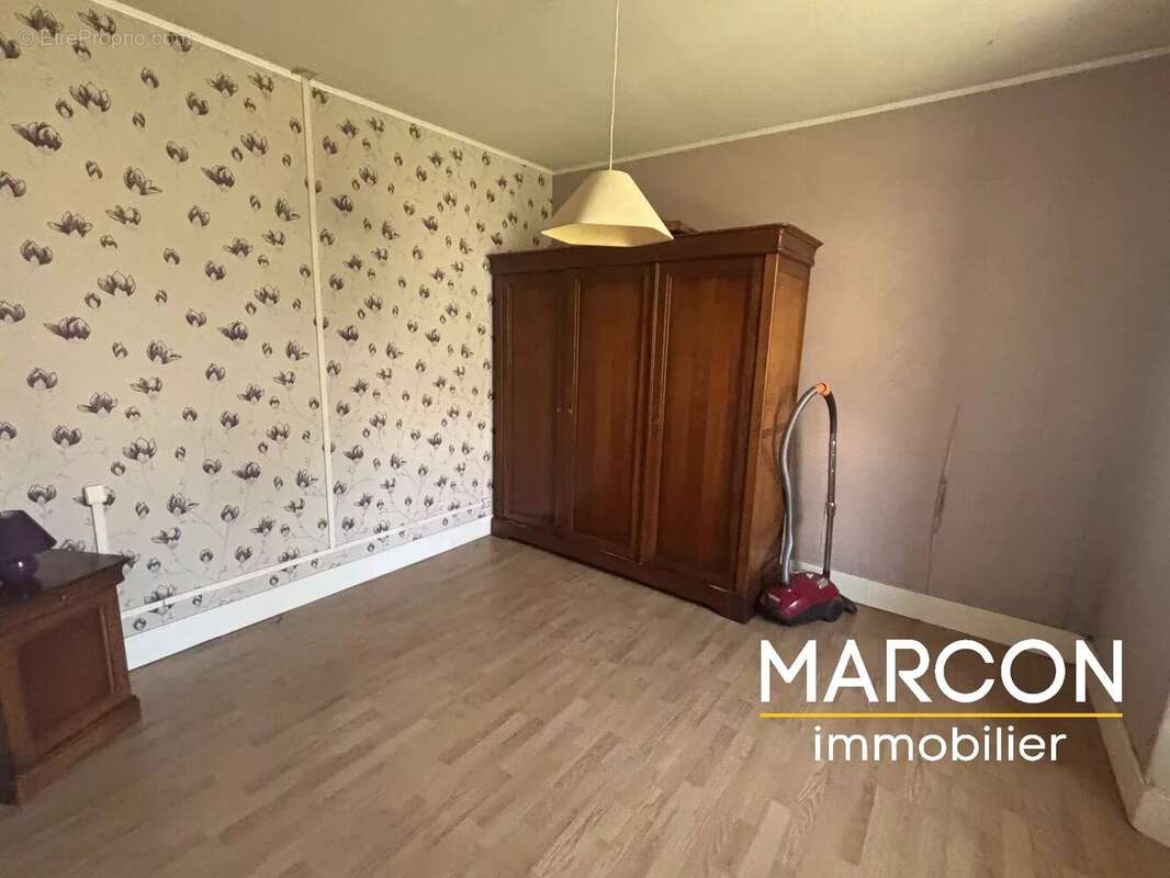 Maison à LE GRAND-BOURG