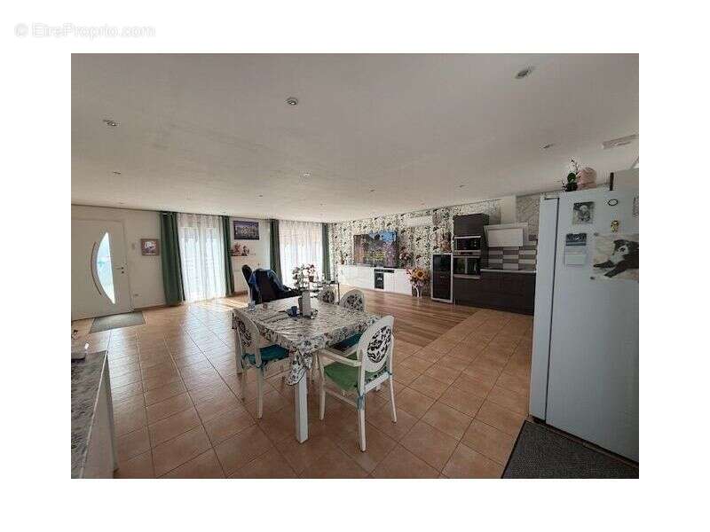 Maison 100 m² à Armeau  - photo 3