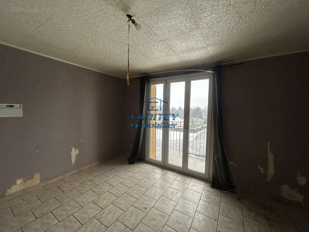 Appartement à LUXEUIL-LES-BAINS