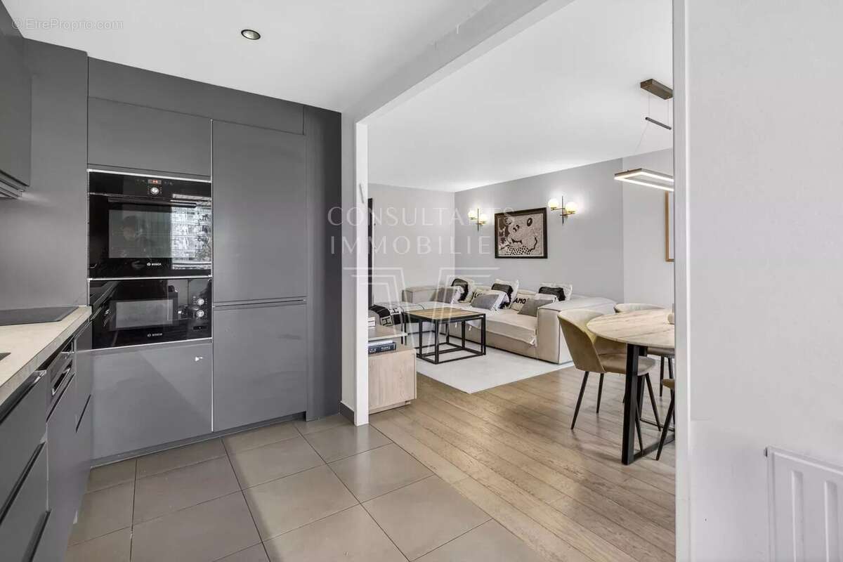 Appartement à LEVALLOIS-PERRET