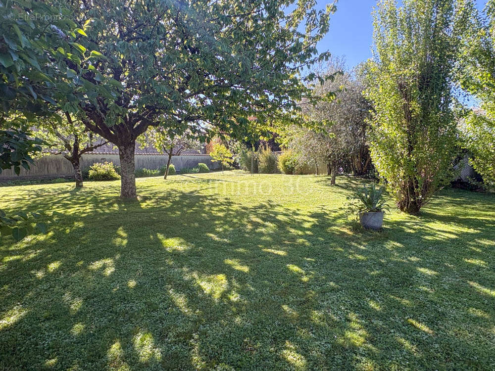 Maison à SAUZE-VAUSSAIS