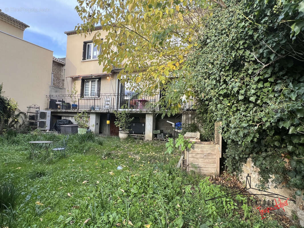 Maison à VAISON-LA-ROMAINE