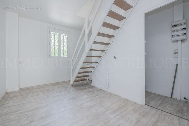 IMMEUBLE avec local commercial + appartement à vendre BONNEUIL SUR MARNE (94) - photo 24
