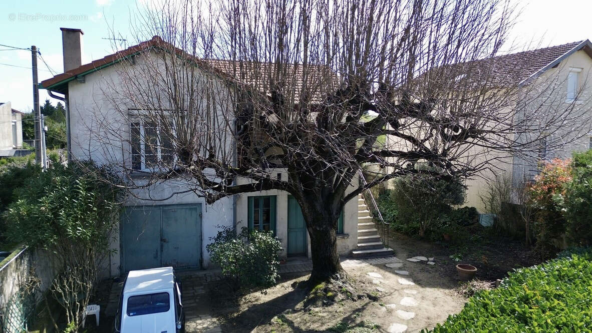 Maison à TOURNON-SUR-RHONE