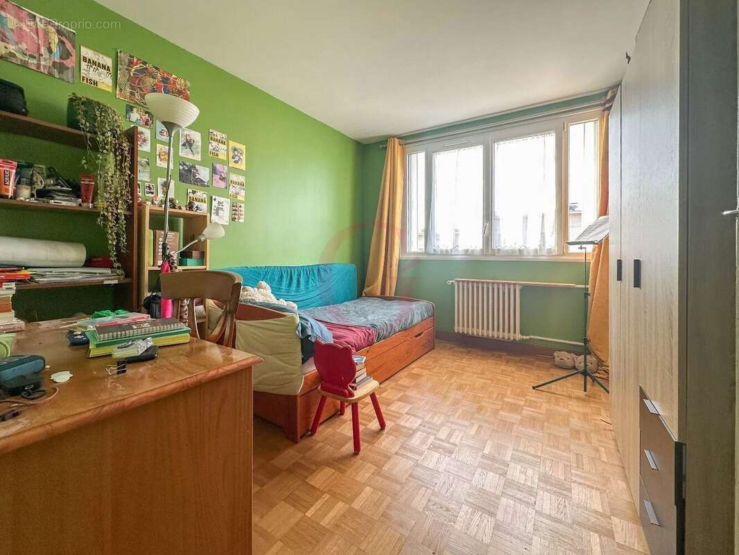 Appartement à BOURG-LA-REINE