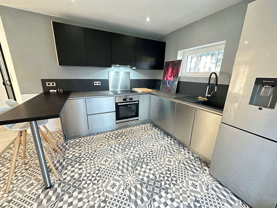 Maison à CHAMPAGNE-AU-MONT-D'OR