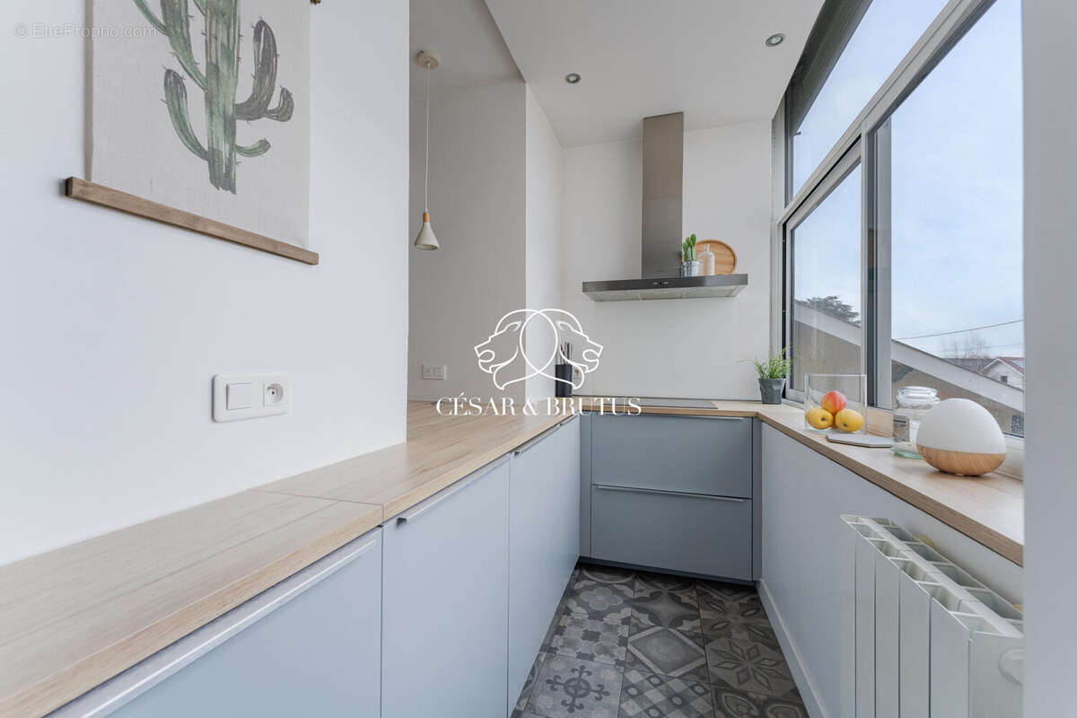 Appartement à OULLINS