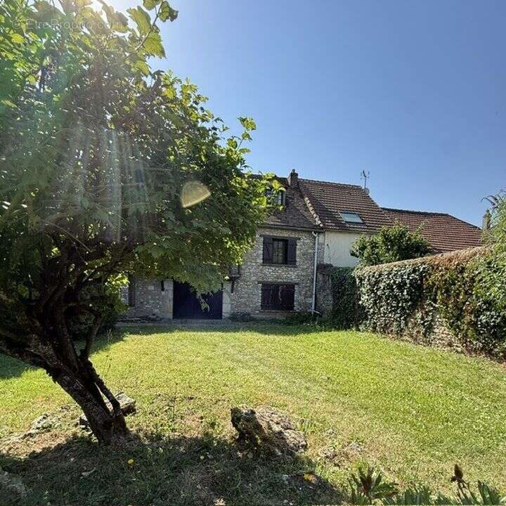 Maison familiale 132 m² - 4 chambres - Sous sol total - photo 14
