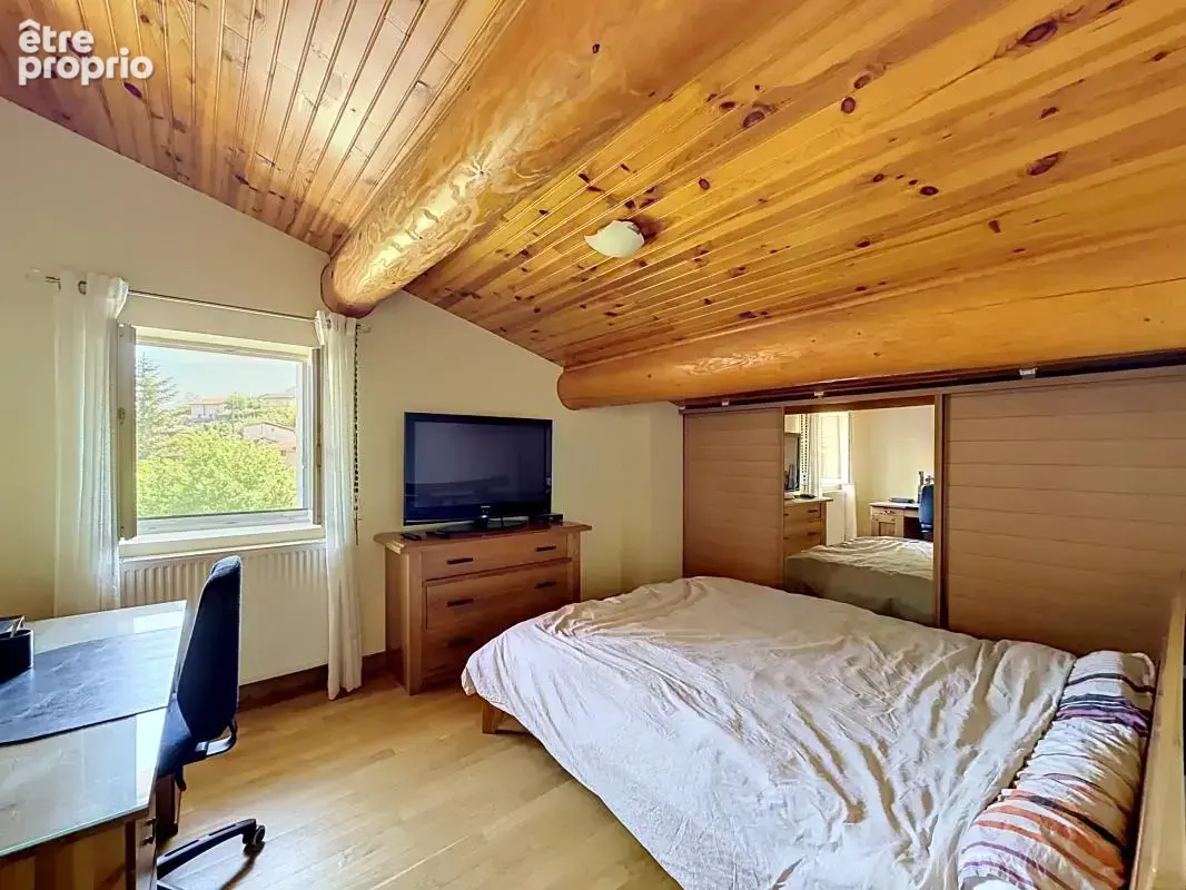 Maison 4 pièces 135 m² à vendre à Genilac (42800) - photo 14