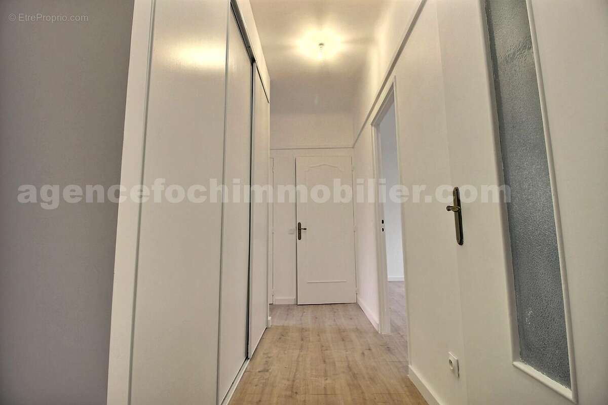 exposio_133692151 - Appartement à SAINT-MAUR-DES-FOSSES