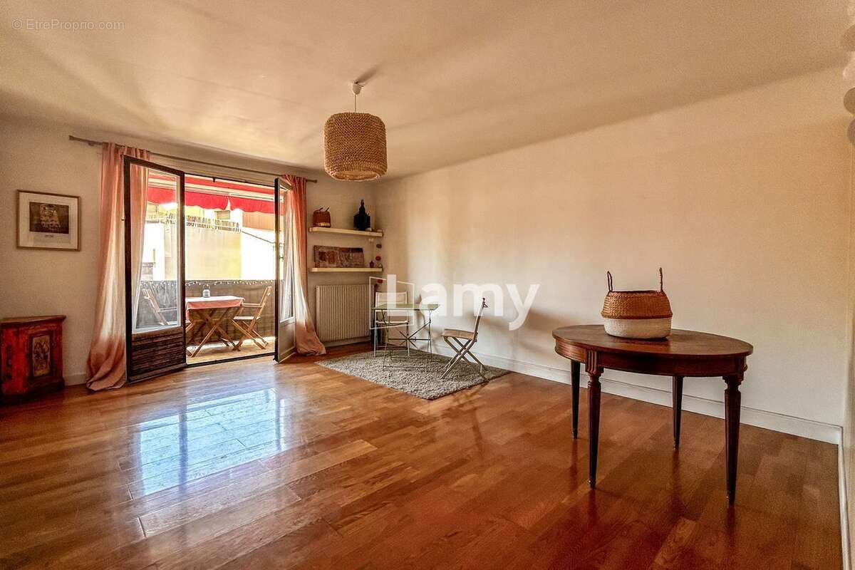Appartement à MARSEILLE