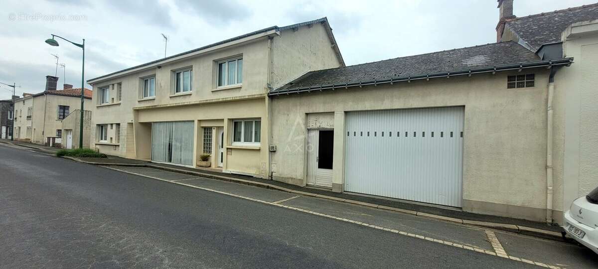 Ensemble immobilier a renover 260 m2 - photo 2