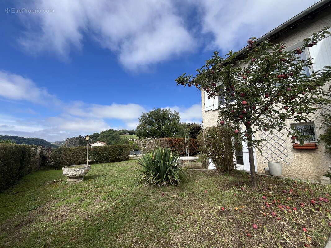 Maison à LE MONTEIL