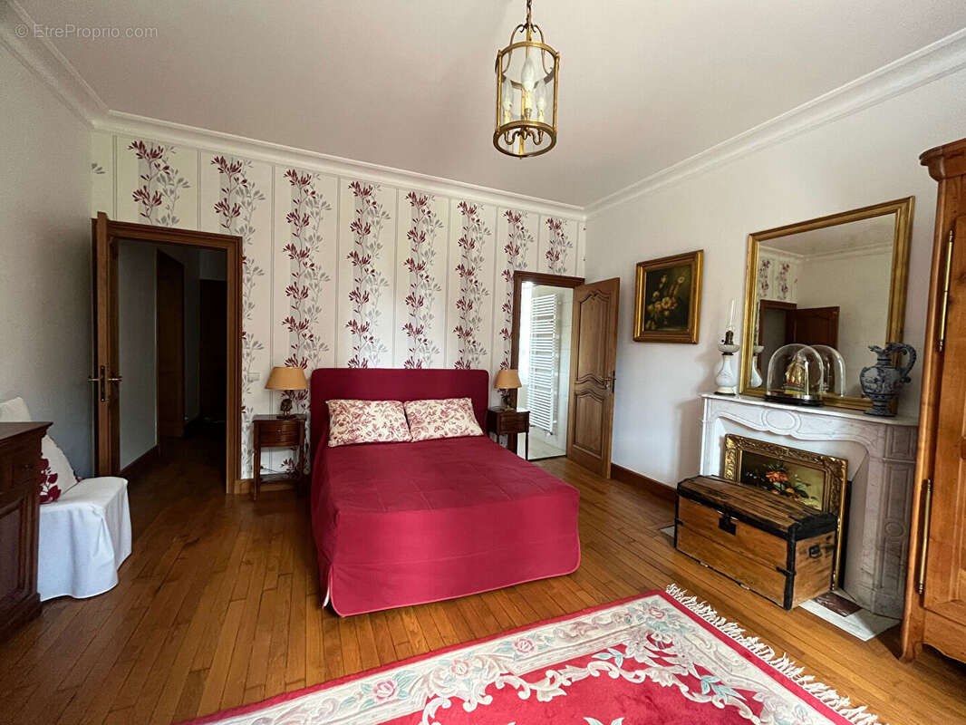 Maison à SAINTE-MONTAINE