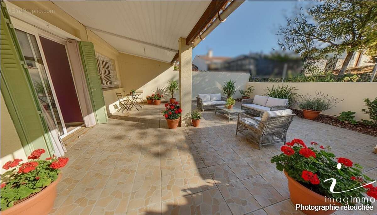 Maison à SAINT-JEAN-DE-VEDAS