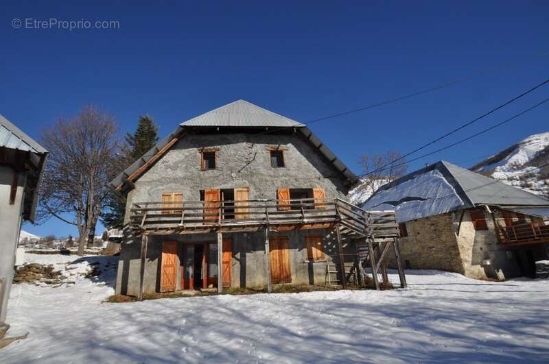 Maison à ALLOS