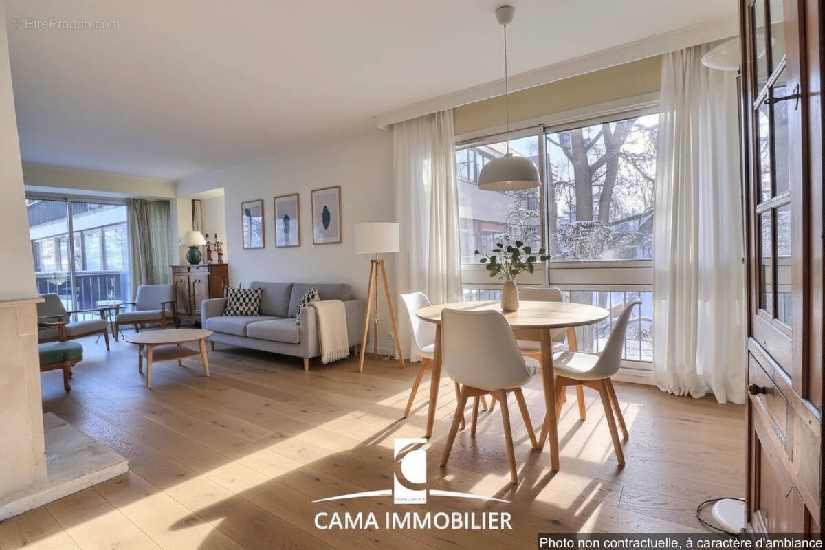 Appartement à FONTENAY-LE-FLEURY