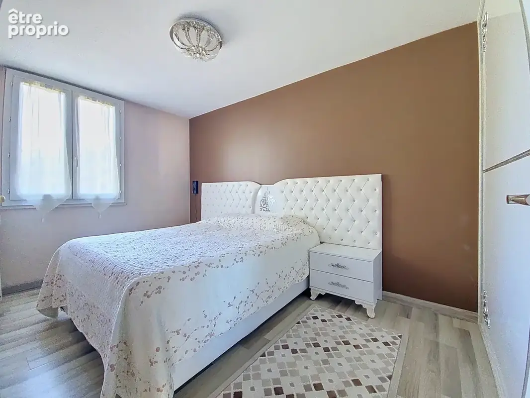 F3 de 70m2 - 2 chambres - Balcon- Vue dégagée - photo 6
