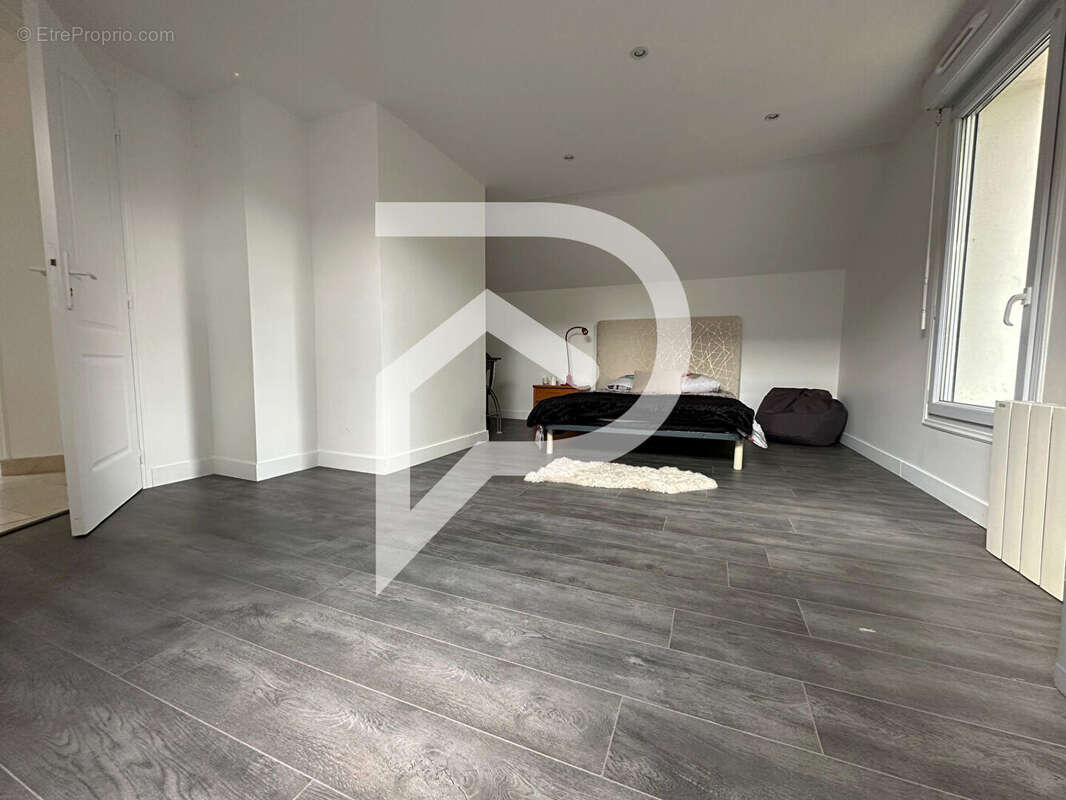 Maison à LAIGNEVILLE