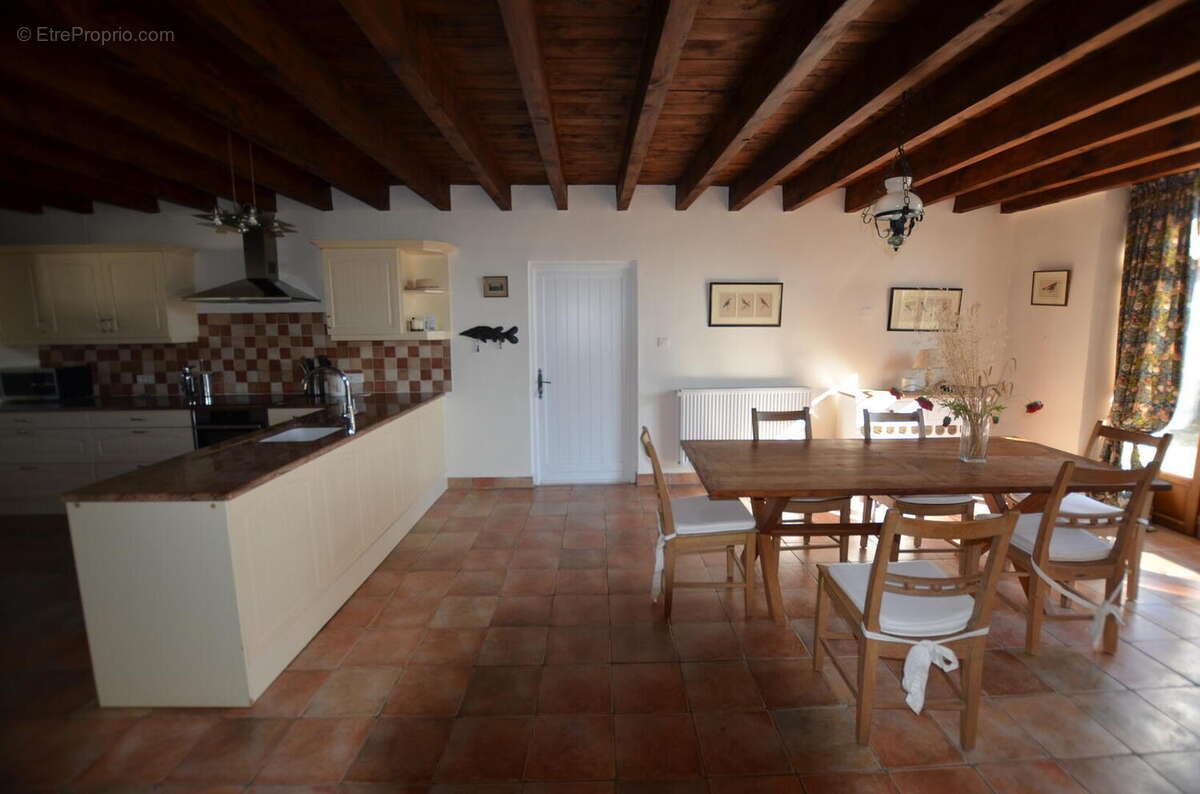 080 - Maison à VIC-FEZENSAC
