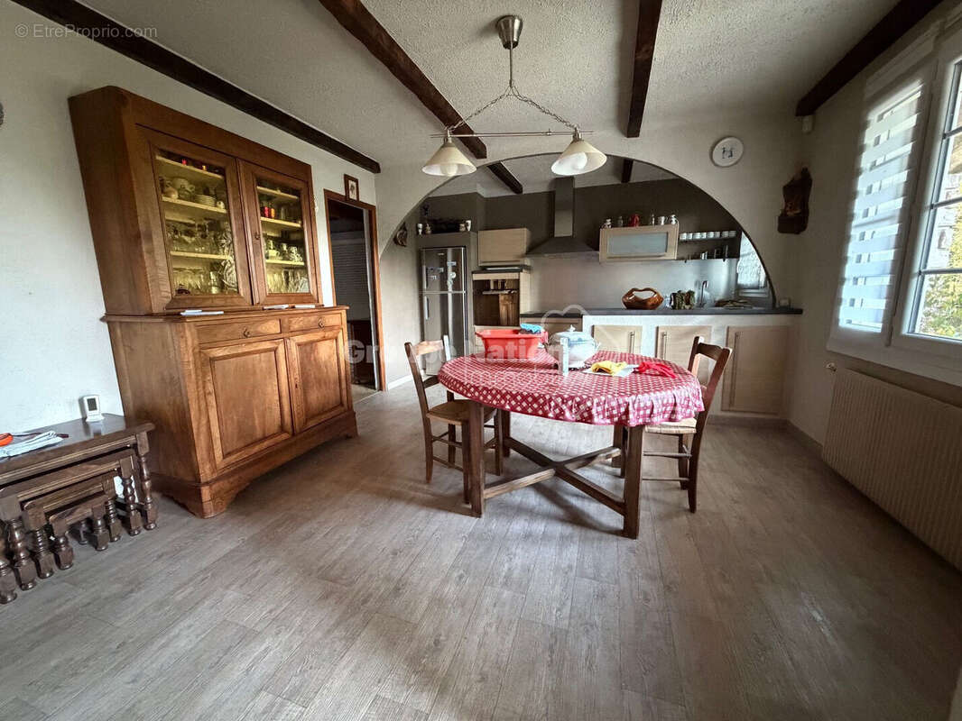 Clarensac - Villa plain-pied 3 chambres + bureau sur 1043m2 de terrain clos - photo 3